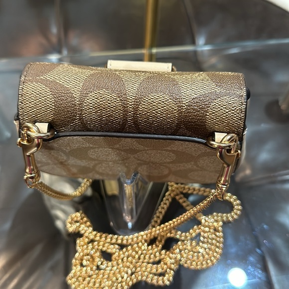 Authentic Coach Morgan Card Case w/Chain Strap in Blocked Signature Canvas - Picture 9 of 16